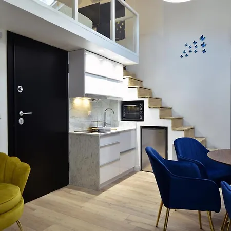 Queen Apartment, In The Heart Of Corfu Historical Old Town Center! Apartment